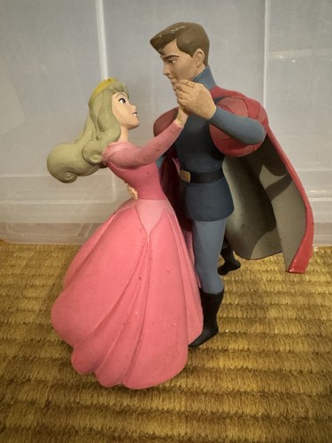 Defective wdcc disney - wdcc,