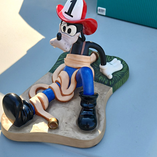 Disney wdcc goofy all - disney,