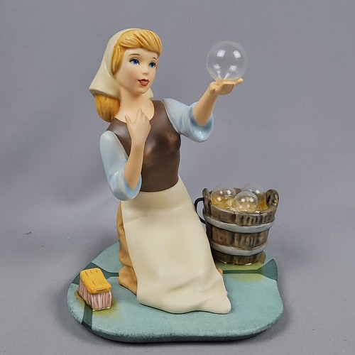 Wdcc cinderella figurine - cinderella,