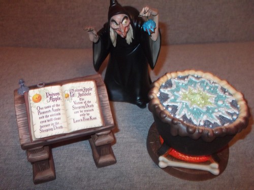 Wdcc disney snow white hag - wdcc,