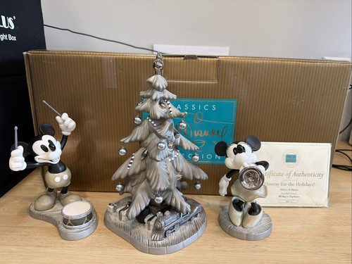 Disney wdcc mickeys orphan - disney,
